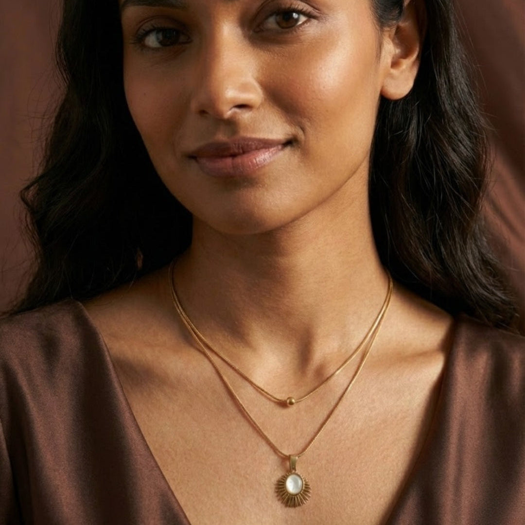 Dainty Gold Layered Sun Pendant Necklace | Minimalist Teardrop & Starburst Chain Jewelry