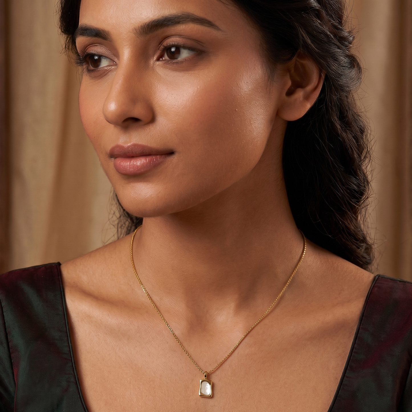 Gold Plated Mother of Pearl Pendant Necklace