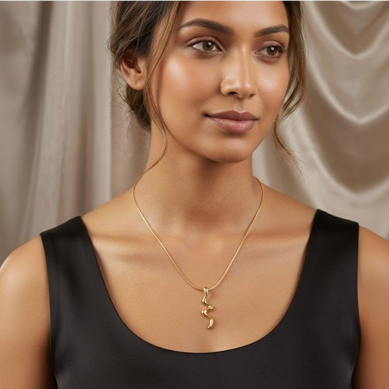 Minimal Gold Wave Pendant Necklace | Trendy Gold Chain