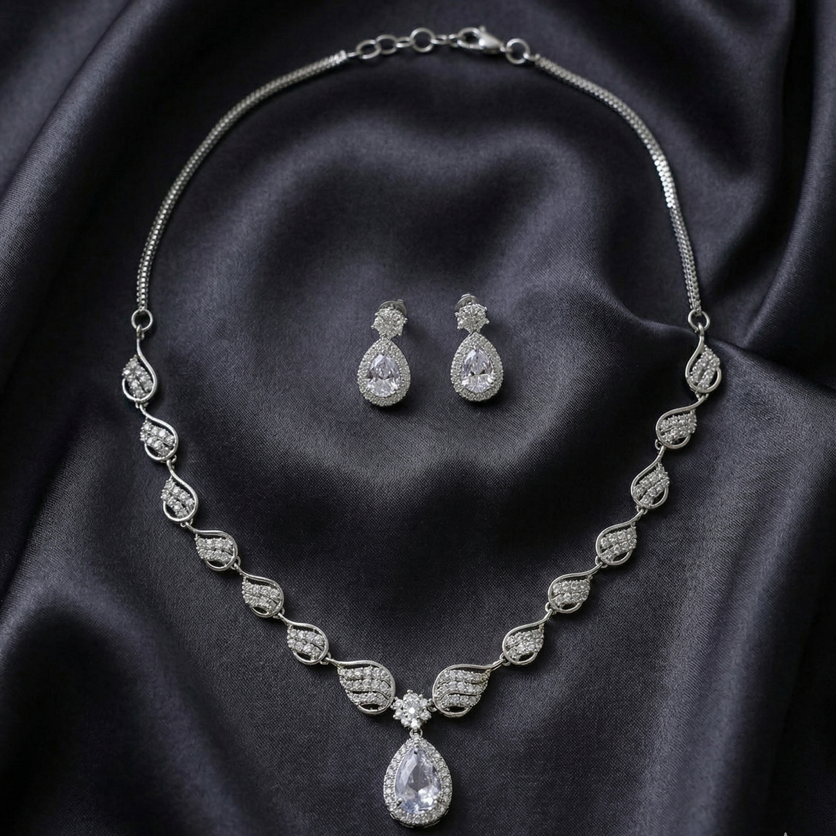 Teardrop AD Necklace & Earrings Set